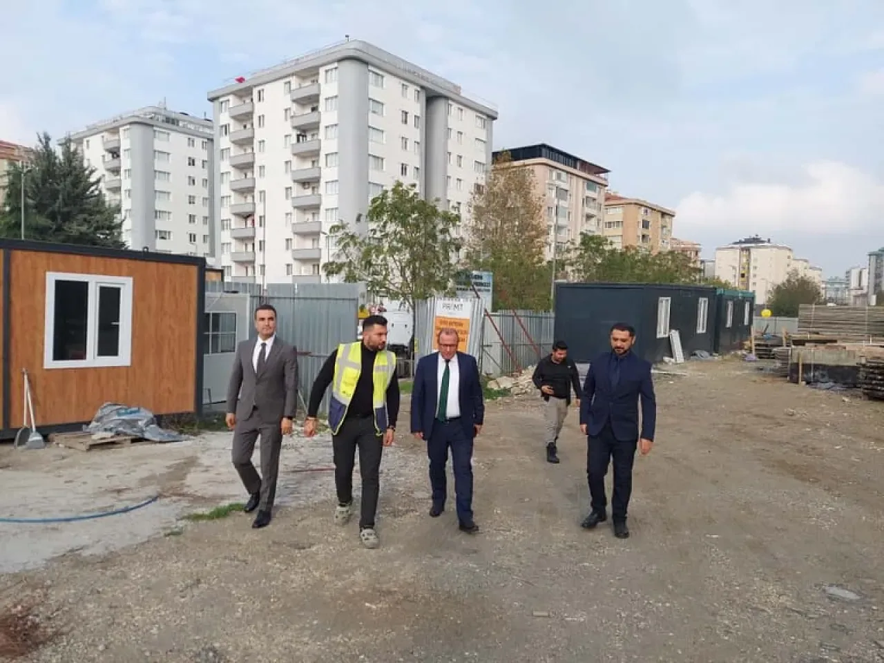 Esenyurt'ta Yeni 24 Derslikli Okulun İnşaatında Son Aşamaya Gelindi Esenyurt'ta Yeni 24 Derslikli Okulun İnşaatında Son Aşamaya Gelindi