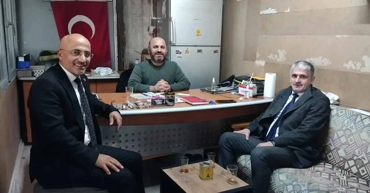 Saadet Partisi Bursa İl Başkanlığı Üst Düzey Ziyaret Gerçekleştirdi Saadet Partisi Bursa İl Başkanlığı Üst Düzey Ziyaret Gerçekleştirdi