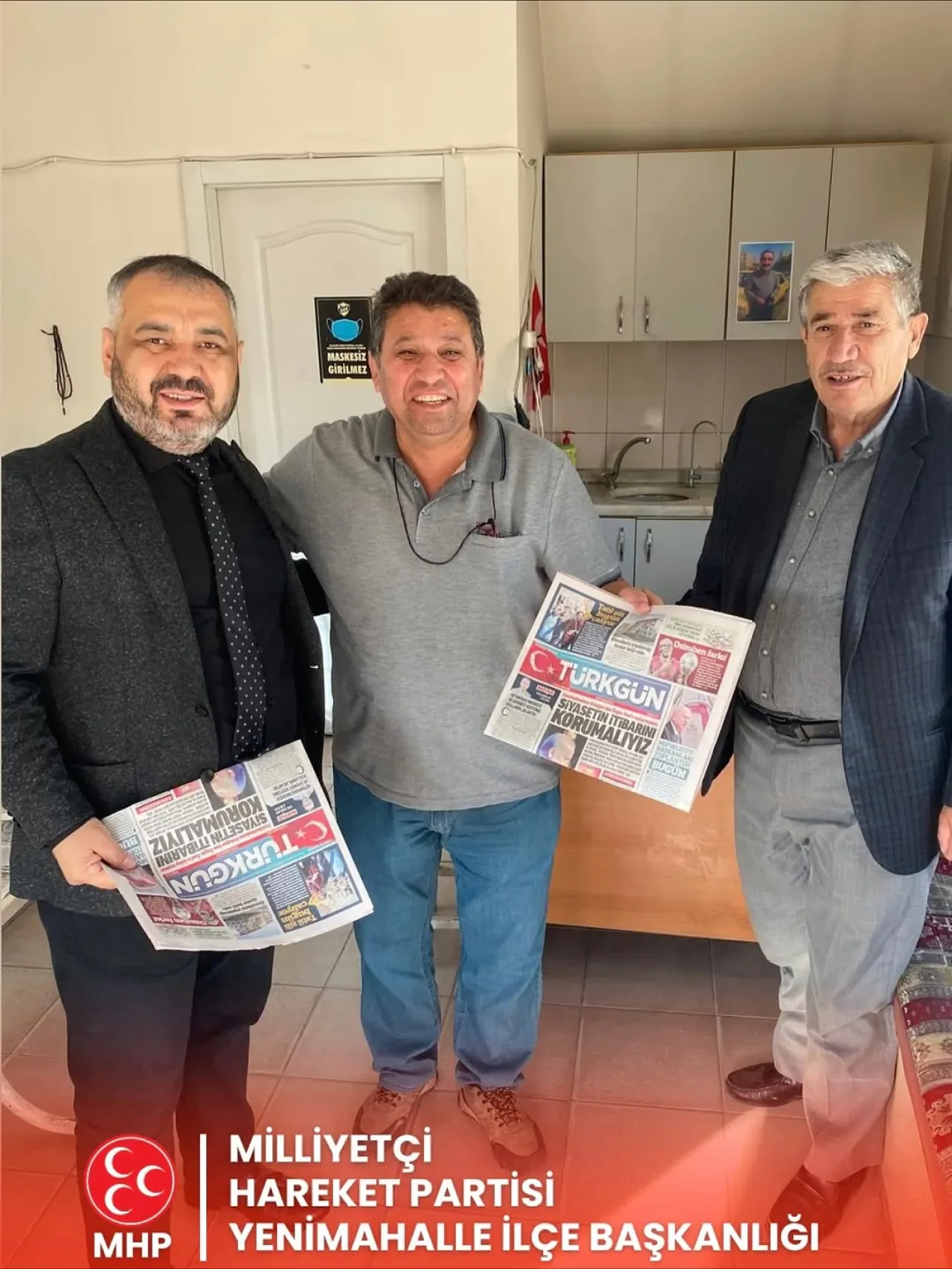 MHP Yenimahalle Teşkilatı Vatandaş ve Esnaf Ziyaretleriyle Saha Çalışmalarını Sürdürüyor MHP Yenimahalle Teşkilatı Vatandaş ve Esnaf Ziyaretleriyle Saha Çalışmalarını Sürdürüyor