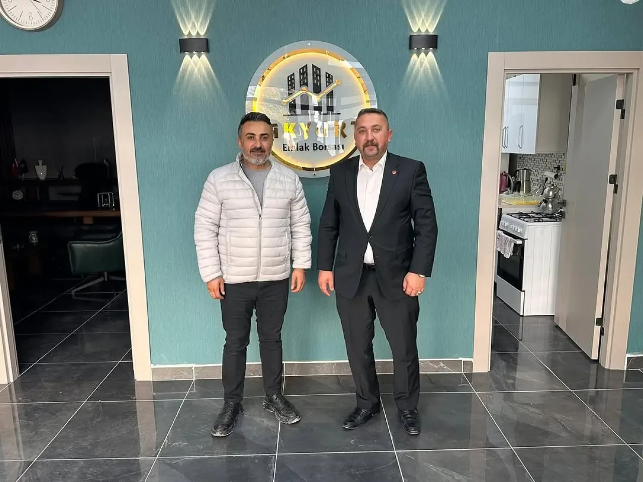 Akyurt MHP'den Esnaf Ziyareti: "Hayırlı Günler Komşum" Temalı Sohbetler Sürüyor Akyurt MHP'den Esnaf Ziyareti: "Hayırlı Günler Komşum" Temalı Sohbetler Sürüyor