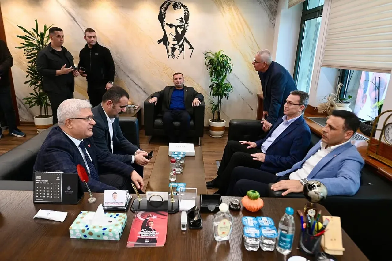 CHP'den İstanbul-Edirne Dayanışması: Hedef Emeğin ve Umudun İktidarı CHP'den İstanbul-Edirne Dayanışması: Hedef Emeğin ve Umudun İktidarı