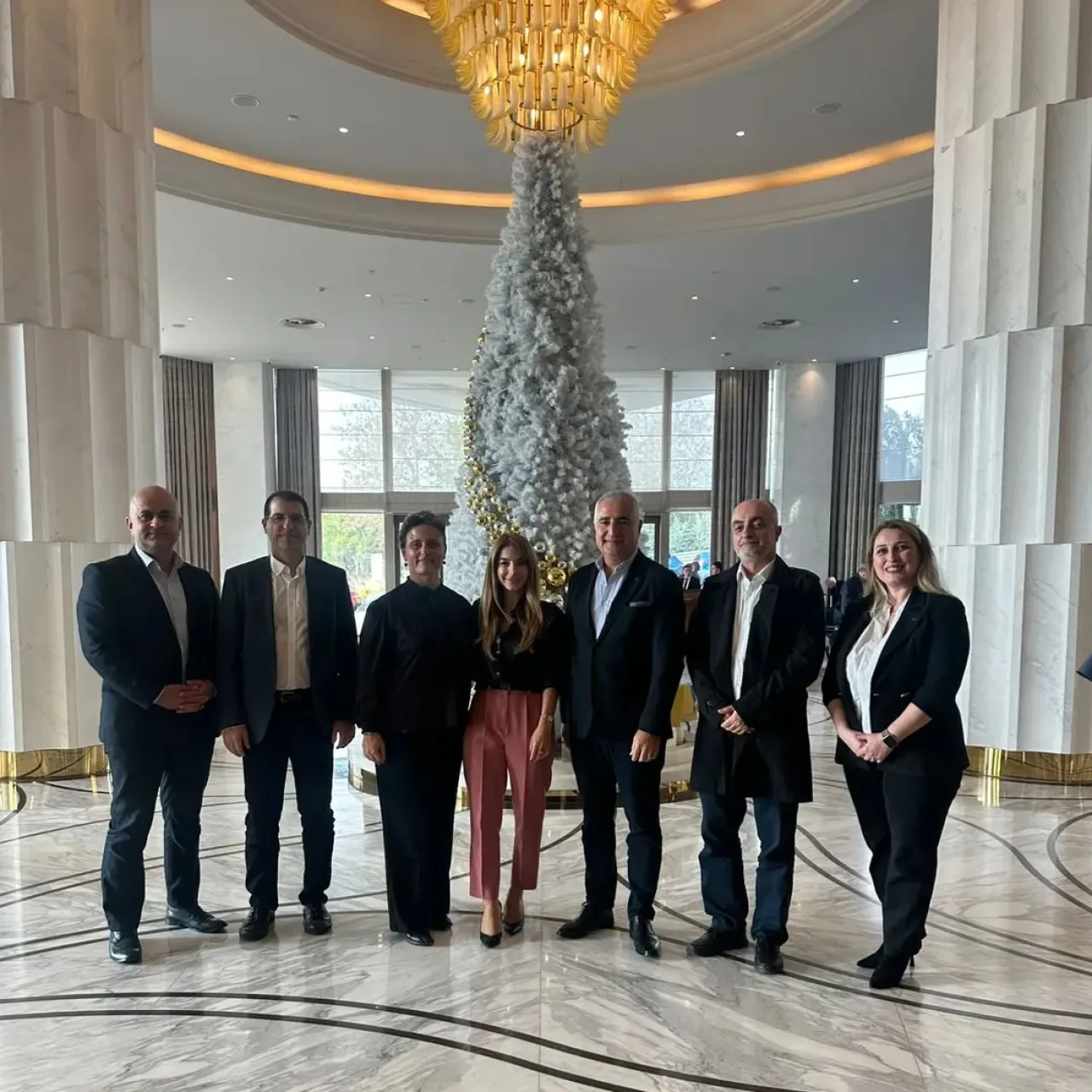 Elite World Hotels ile Özyeğin Üniversitesi'nden Sektöre Yön Verecek İş Birliği Elite World Hotels ile Özyeğin Üniversitesi'nden Sektöre Yön Verecek İş Birliği