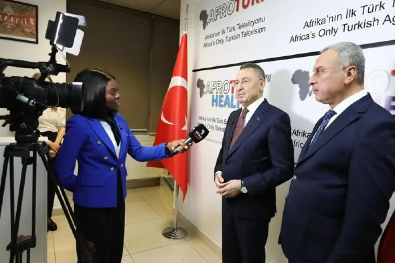 Fuat Oktay, Türkiye'nin Afrika'daki Tek Televizyon Kanalı Afroturk TV'yi Ziyaret Etti Fuat Oktay, Türkiye'nin Afrika'daki Tek Televizyon Kanalı Afroturk TV'yi Ziyaret Etti