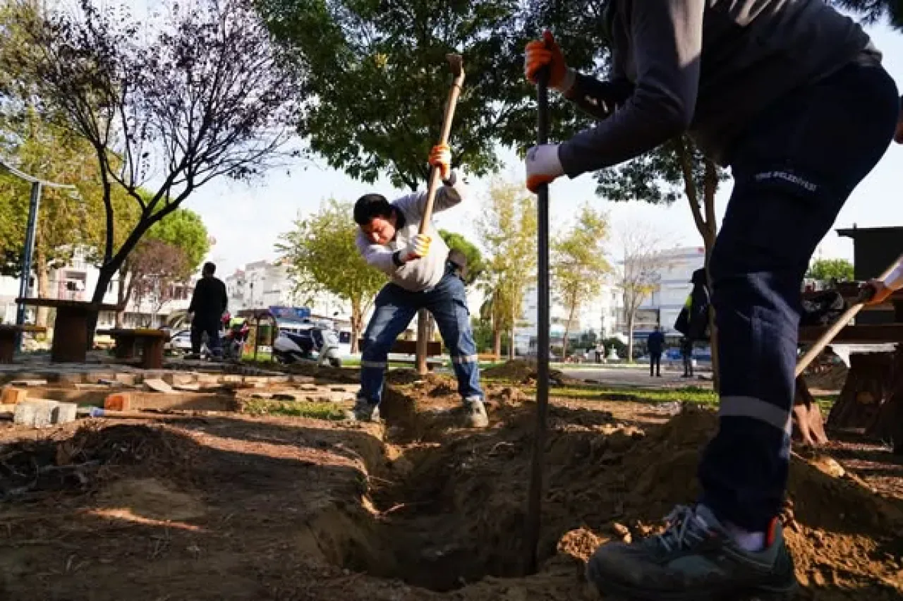 Tire Belediyesi, Üst Yapı Çalışmaları ile İlçenin Çehresini Yeniliyor Tire Belediyesi, Üst Yapı Çalışmaları ile İlçenin Çehresini Yeniliyor