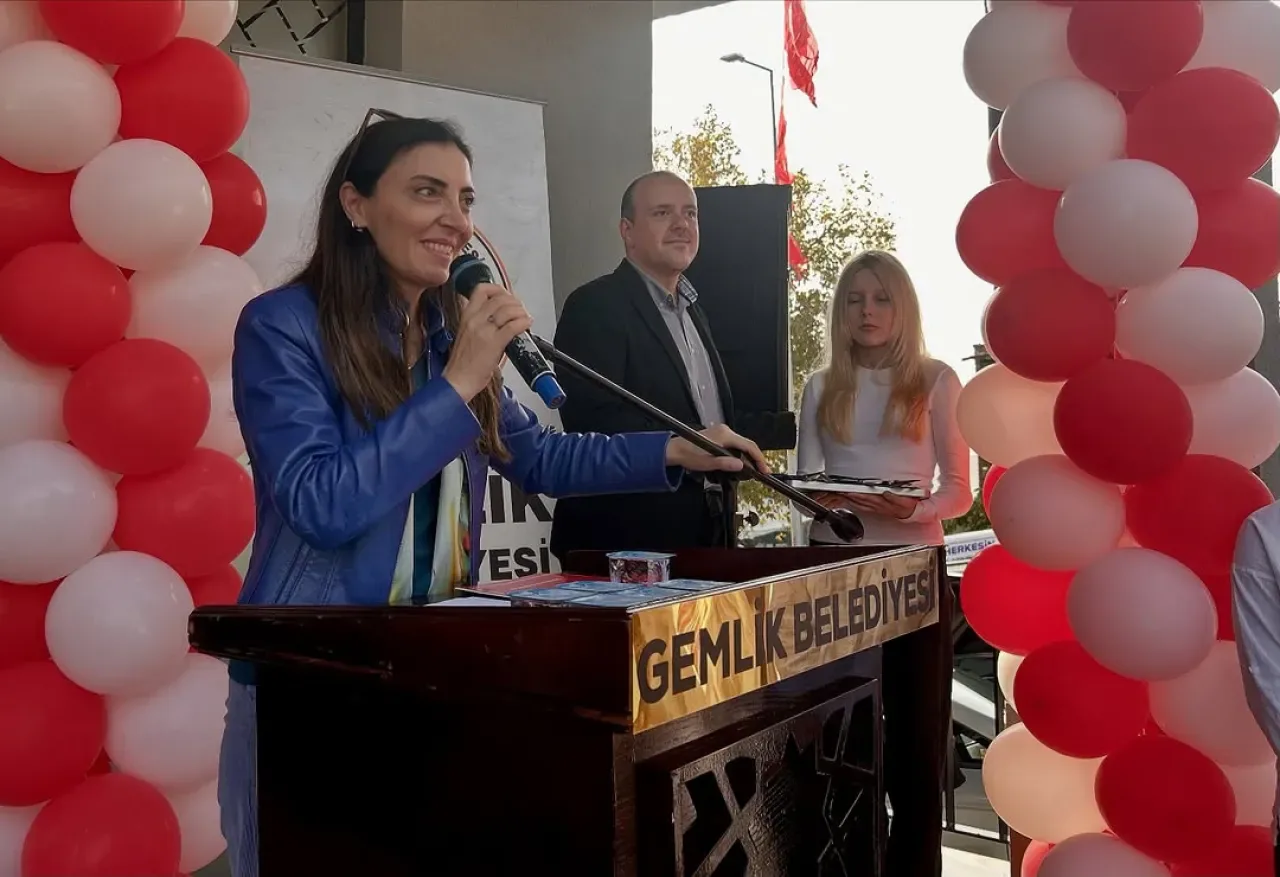 CHP'li Gemlik Belediyesi Büyükkumla Konuk Evi'ni Hizmete Açtı CHP'li Gemlik Belediyesi Büyükkumla Konuk Evi'ni Hizmete Açtı