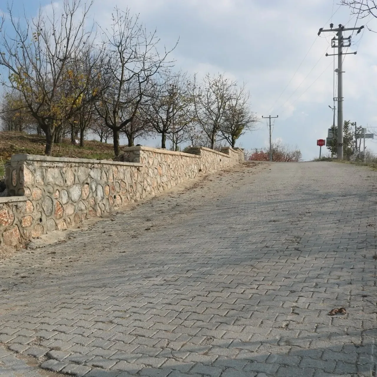 Keles'te Mahalle Mahalle Altyapı ve Yol Çalışmaları Tamamlandı Keles'te Mahalle Mahalle Altyapı ve Yol Çalışmaları Tamamlandı
