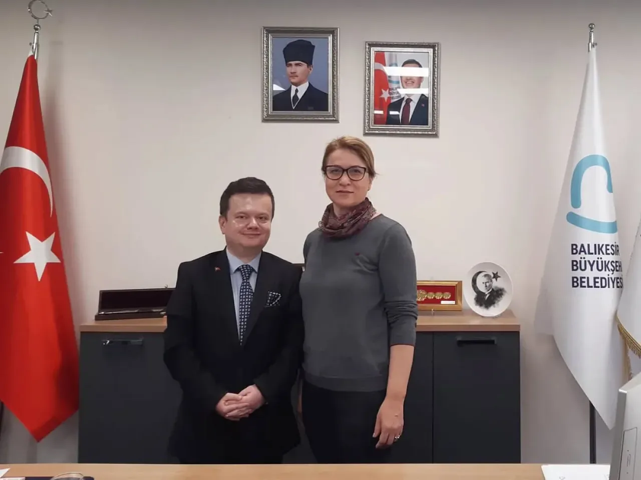 Balıkesir Kent Konseyi Başkanı Sevinç Baykan Özden Makamında Ziyaret Edildi Balıkesir Kent Konseyi Başkanı Sevinç Baykan Özden Makamında Ziyaret Edildi