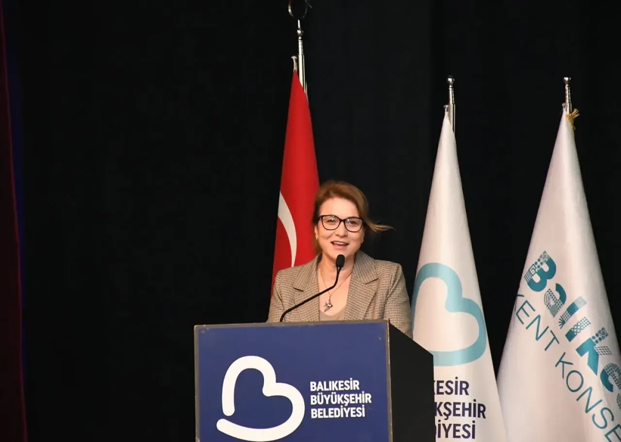 Balıkesir'de Emeklilerin Sorunları ve Çözüm Yolları Masaya Yatırıldı Balıkesir'de Emeklilerin Sorunları ve Çözüm Yolları Masaya Yatırıldı