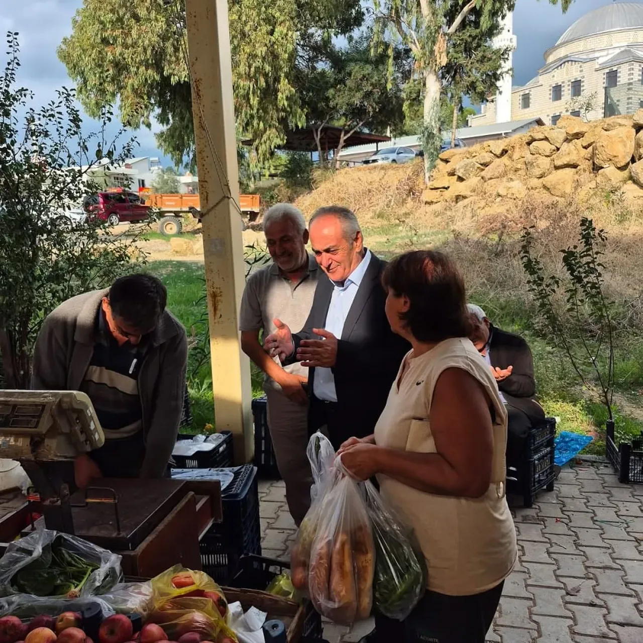 MHP Manavgat Teşkilatından Örenşehir Mahallesi Esnafına Ziyaret MHP Manavgat Teşkilatından Örenşehir Mahallesi Esnafına Ziyaret