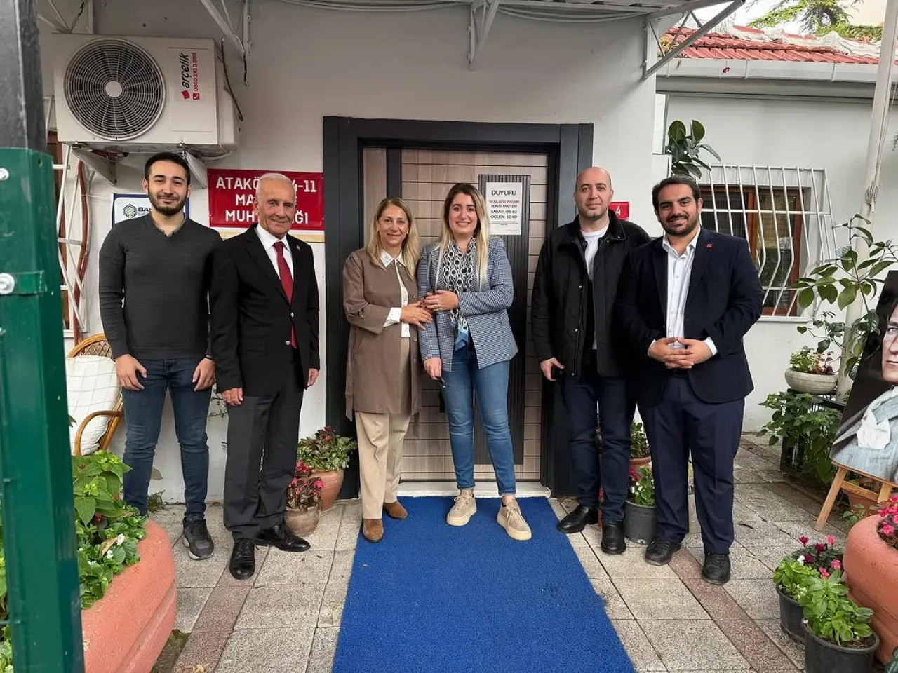 CHP Bakırköy İlçe Başkanlığı, Ataköy Muhtarı Nadide Yıldırım'ı Ziyaret Etti CHP Bakırköy İlçe Başkanlığı, Ataköy Muhtarı Nadide Yıldırım'ı Ziyaret Etti