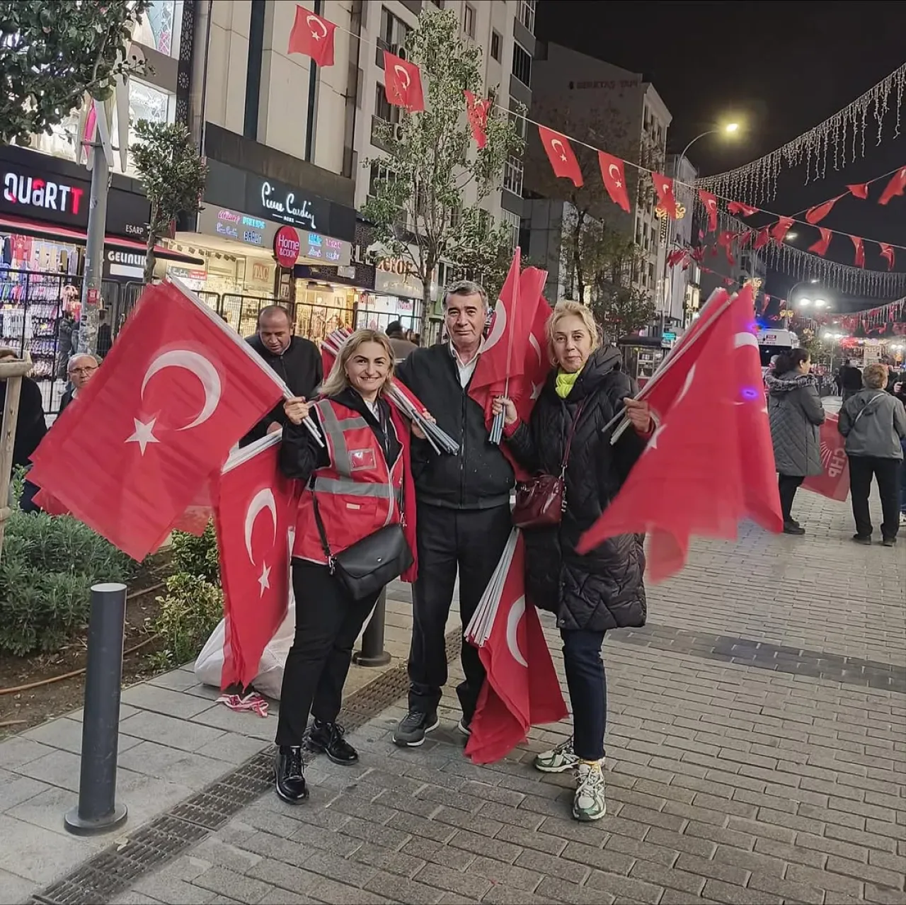 CHP Ümraniye Kadın Kolları Teşekkür Mesajı Yayımladı CHP Ümraniye Kadın Kolları Teşekkür Mesajı Yayımladı