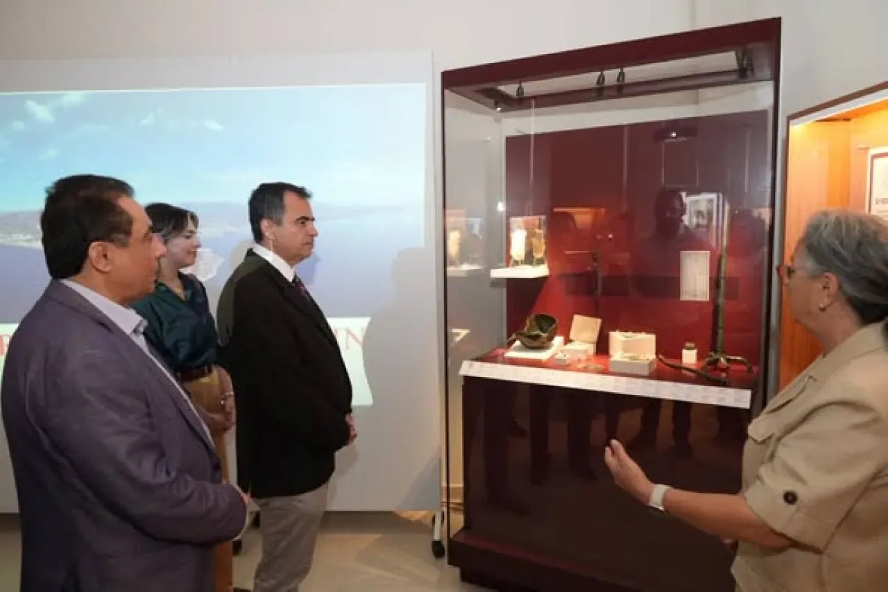 Alanya'da Binlerce Yıllık Tarih Gün Yüzüne Çıkıyor: Alanya ve Arkeoloji Sergisi Açıldı Alanya'da Binlerce Yıllık Tarih Gün Yüzüne Çıkıyor: Alanya ve Arkeoloji Sergisi Açıldı