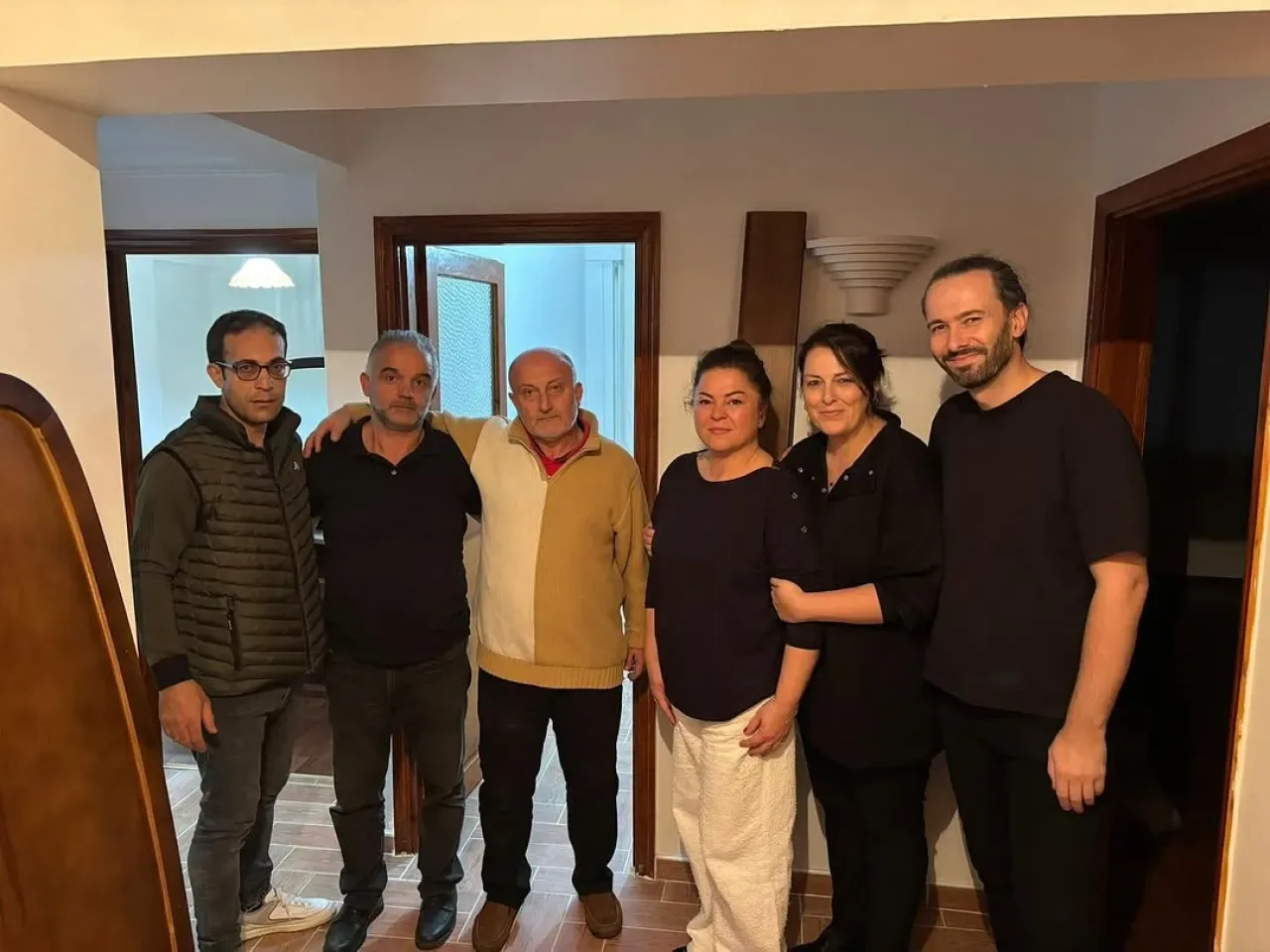 AK Parti Ümraniye Teşkilatı Mahalle Ziyaretleri Gerçekleştirdi AK Parti Ümraniye Teşkilatı Mahalle Ziyaretleri Gerçekleştirdi