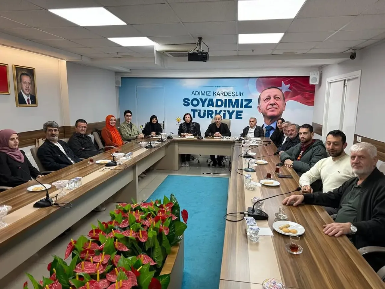 Ümraniye AK Parti Mahalle Toplantıları İle Saha Çalışmalarını Değerlendirdi Ümraniye AK Parti Mahalle Toplantıları İle Saha Çalışmalarını Değerlendirdi