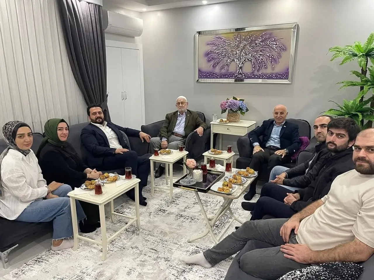 AK Parti Kartal İlçe Başkanlığı, Ali Öcal'ı Ziyaret Etti AK Parti Kartal İlçe Başkanlığı, Ali Öcal'ı Ziyaret Etti