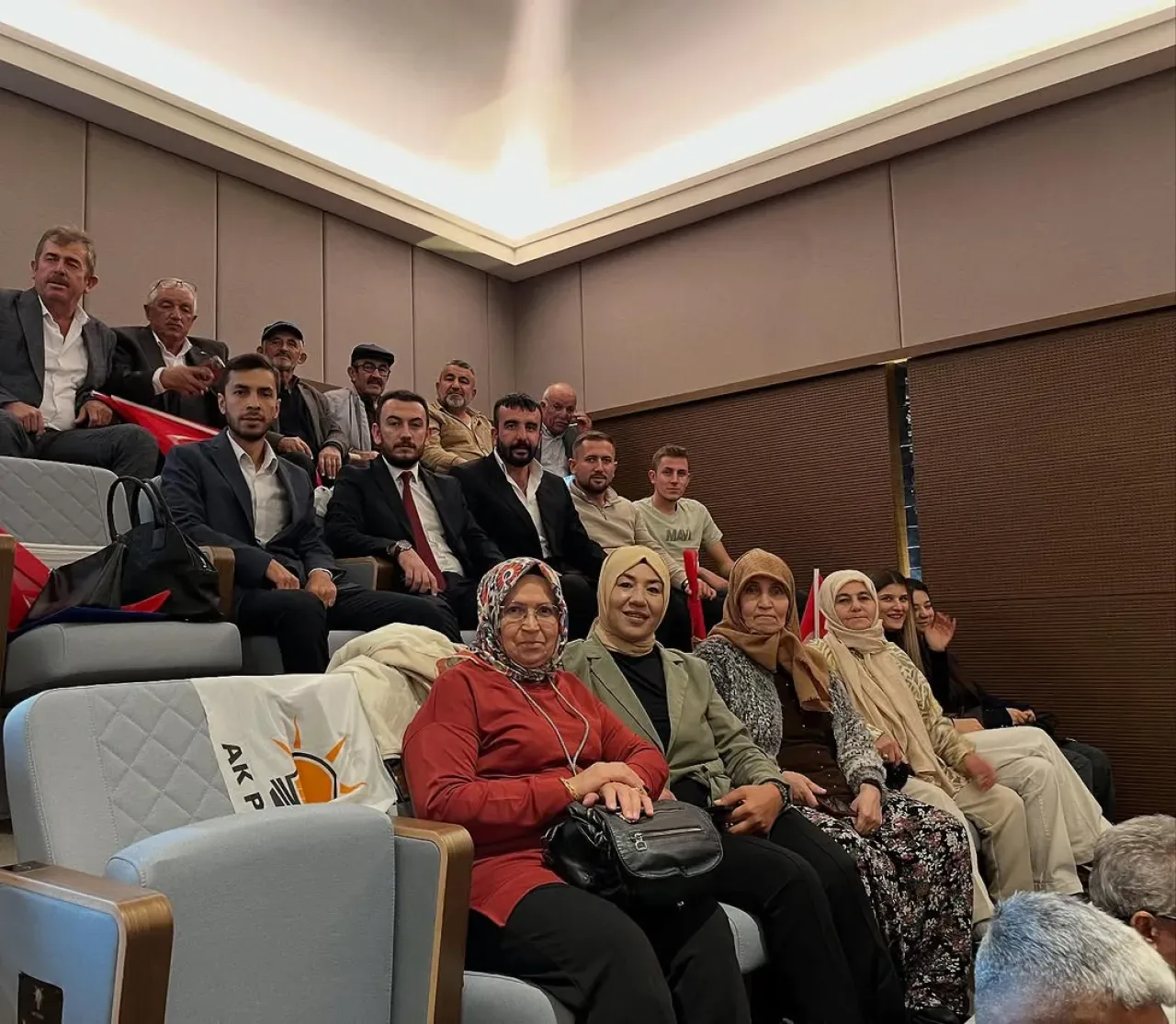 AK Parti Ayaş Teşkilatı, Teşkilat Akademisi Ankara Programı'na Katıldı AK Parti Ayaş Teşkilatı, Teşkilat Akademisi Ankara Programı'na Katıldı