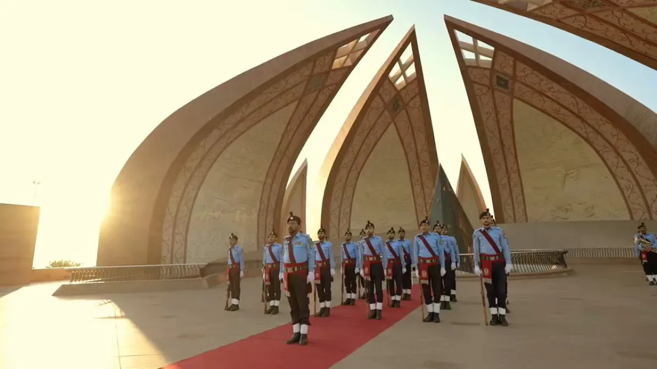 İçişleri Bakanı Ali Yerlikaya, Pakistan'da Tarihi Anıtı Ziyaret Etti İçişleri Bakanı Ali Yerlikaya, Pakistan'da Tarihi Anıtı Ziyaret Etti