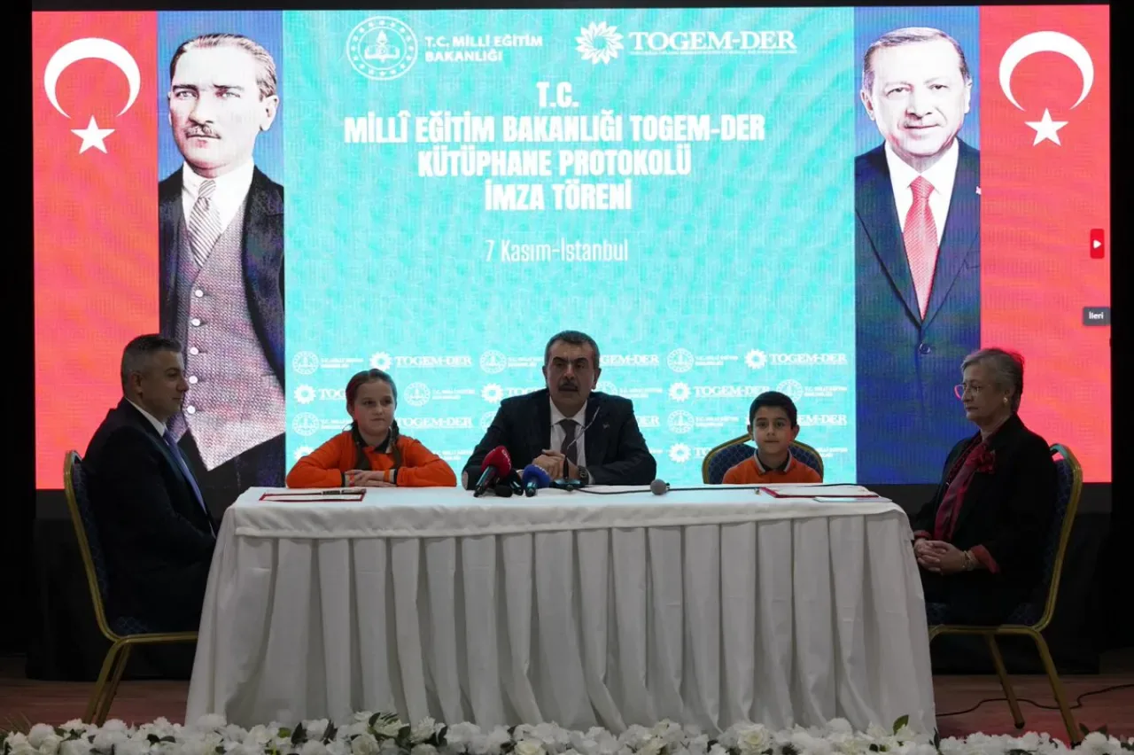 İstanbul'da 49 Okula Modern Kütüphane Kazandırılacak İstanbul'da 49 Okula Modern Kütüphane Kazandırılacak