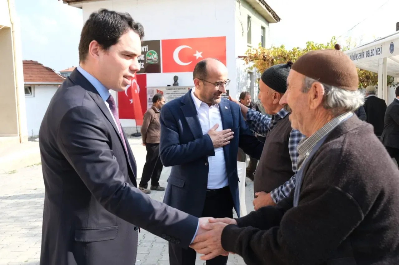 Orhaneli Kaymakamı Muhammed Furkan Tuna, Fadıl Mahallesi'nde Vatandaşlarla Buluştu Orhaneli Kaymakamı Muhammed Furkan Tuna, Fadıl Mahallesi'nde Vatandaşlarla Buluştu