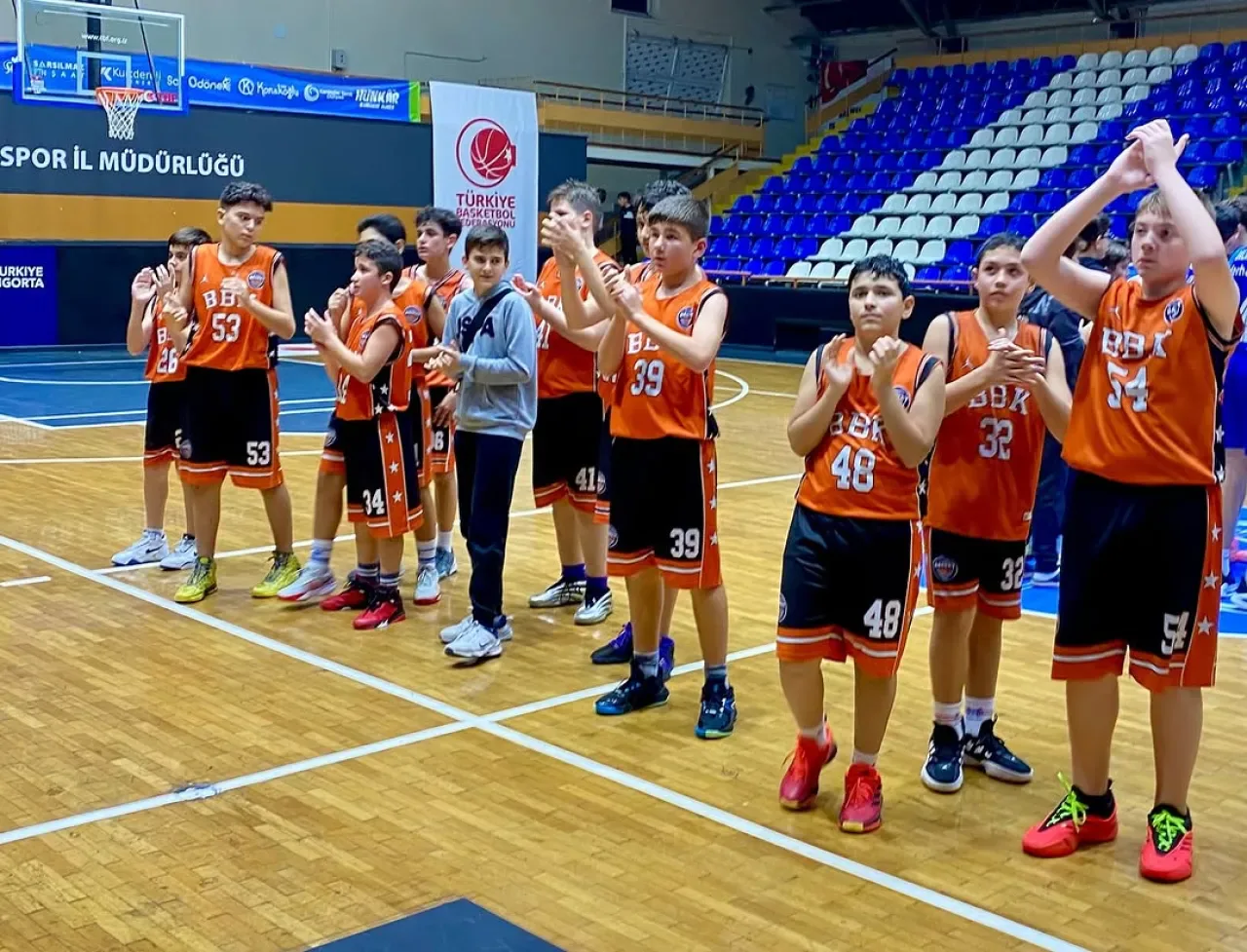 Balıkesir Basket U14 Takımı Final Grubunda Mücadeleye Başladı Balıkesir Basket U14 Takımı Final Grubunda Mücadeleye Başladı