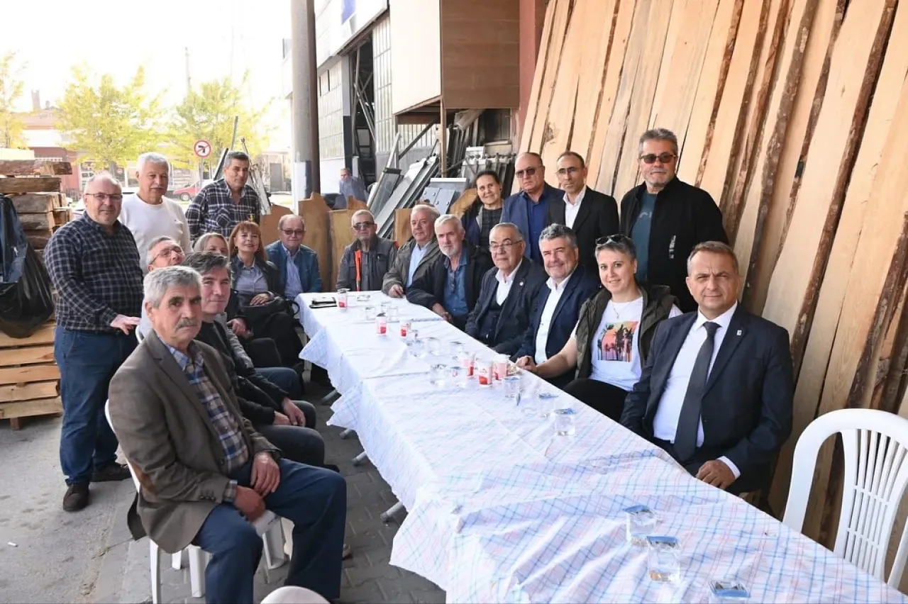 Karesi'de Sanayici Murat Çoban'ın Hayrına Buluşma Karesi'de Sanayici Murat Çoban'ın Hayrına Buluşma