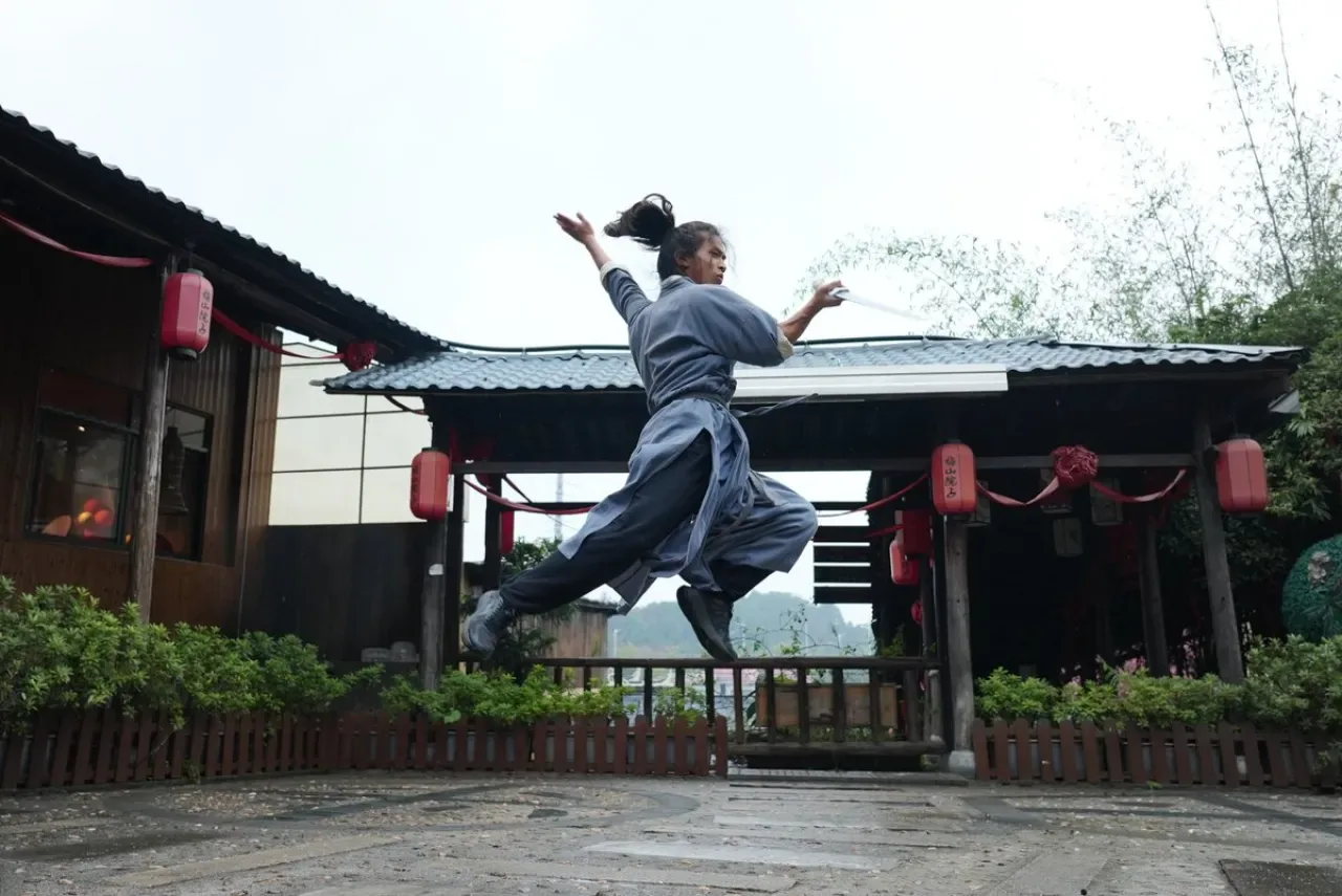 Hunan'da Bir Wushu Ustasının Azim Dolu Yolculuğu Hunan'da Bir Wushu Ustasının Azim Dolu Yolculuğu