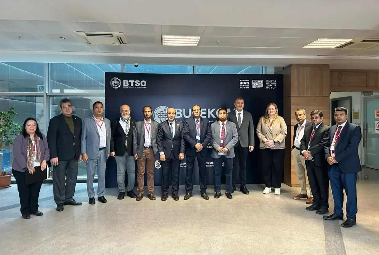 Bangladeşli Heyet Bursa'da Teknoloji ve Eğitim Kampüslerini İnceledi Bangladeşli Heyet Bursa'da Teknoloji ve Eğitim Kampüslerini İnceledi