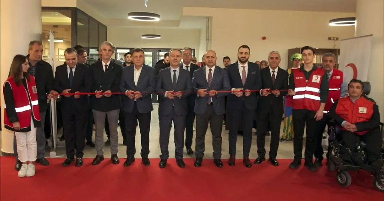 Kızılay Bayrampaşa, Kızılay Haftası'nda Anlamlı Etkinliklere İmza Attı Kızılay Bayrampaşa, Kızılay Haftası'nda Anlamlı Etkinliklere İmza Attı