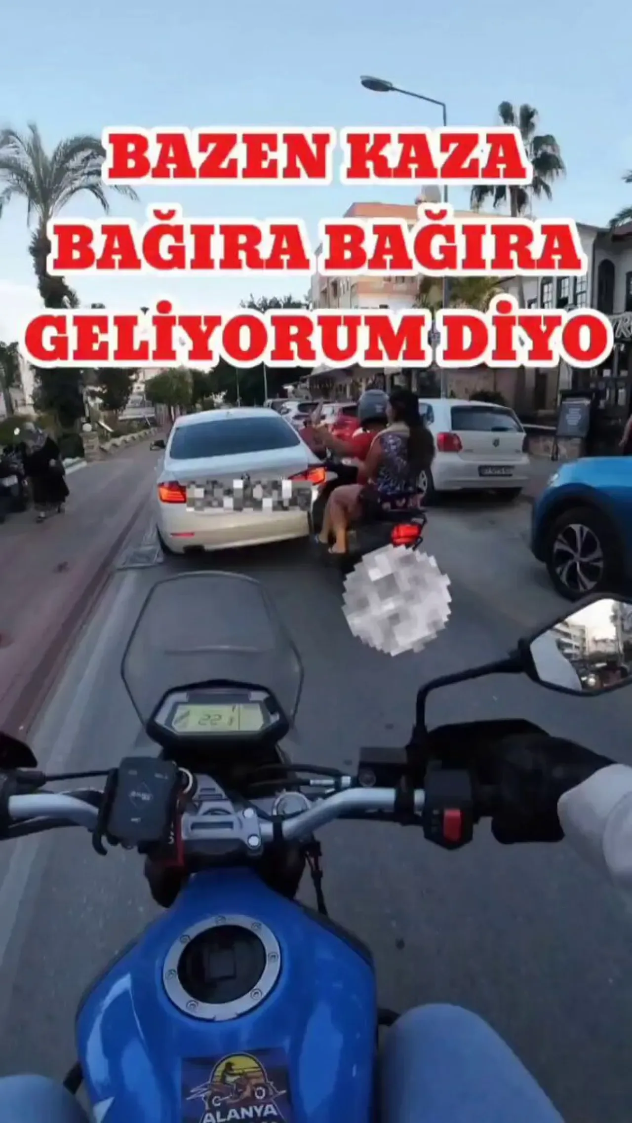Alanya'da Motosikletli Sürücü Tehlike Yarattı Alanya'da Motosikletli Sürücü Tehlike Yarattı