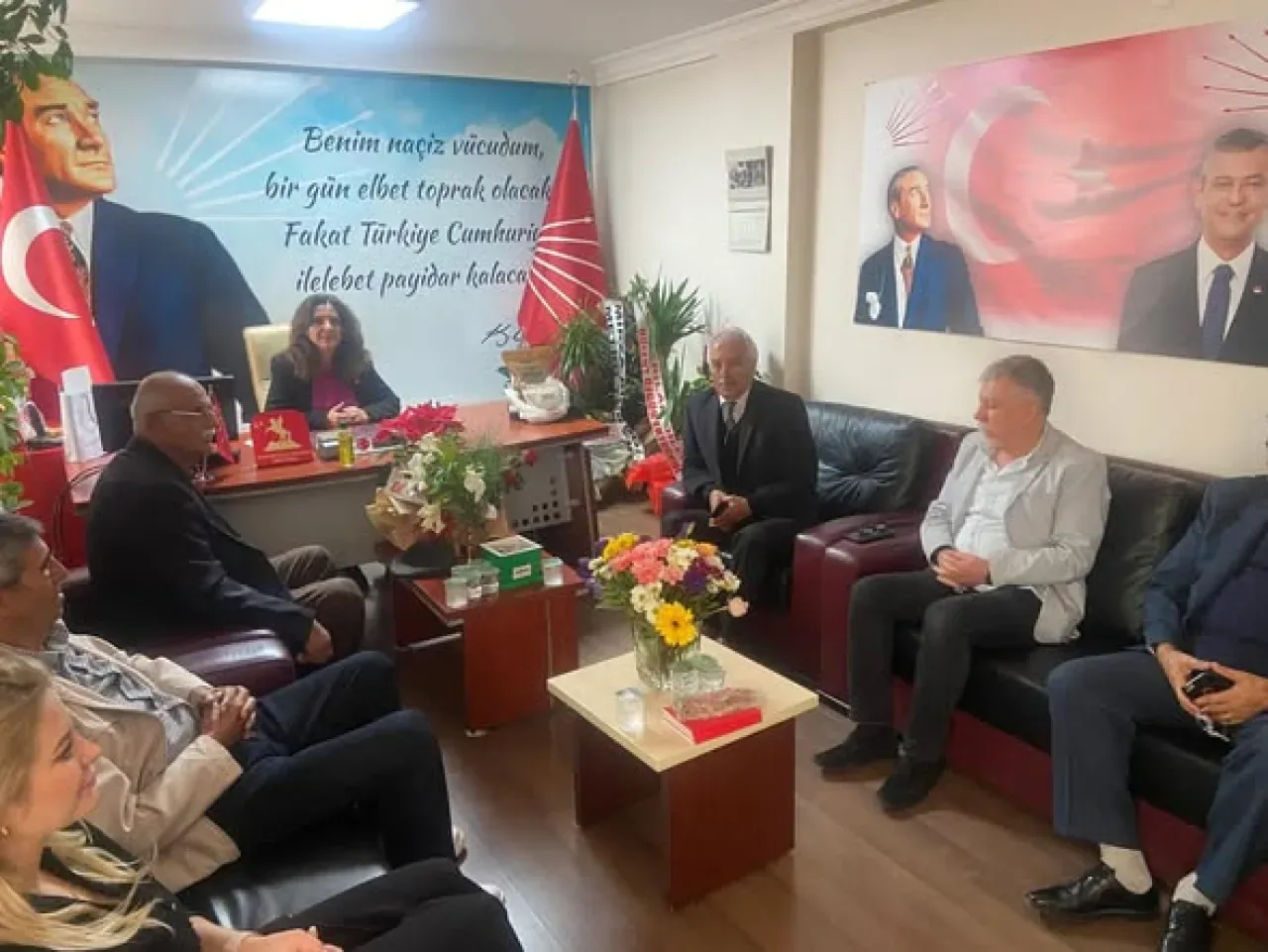 CHP Kayseri'de Hayırlı Olsun Ziyareti CHP Kayseri'de Hayırlı Olsun Ziyareti