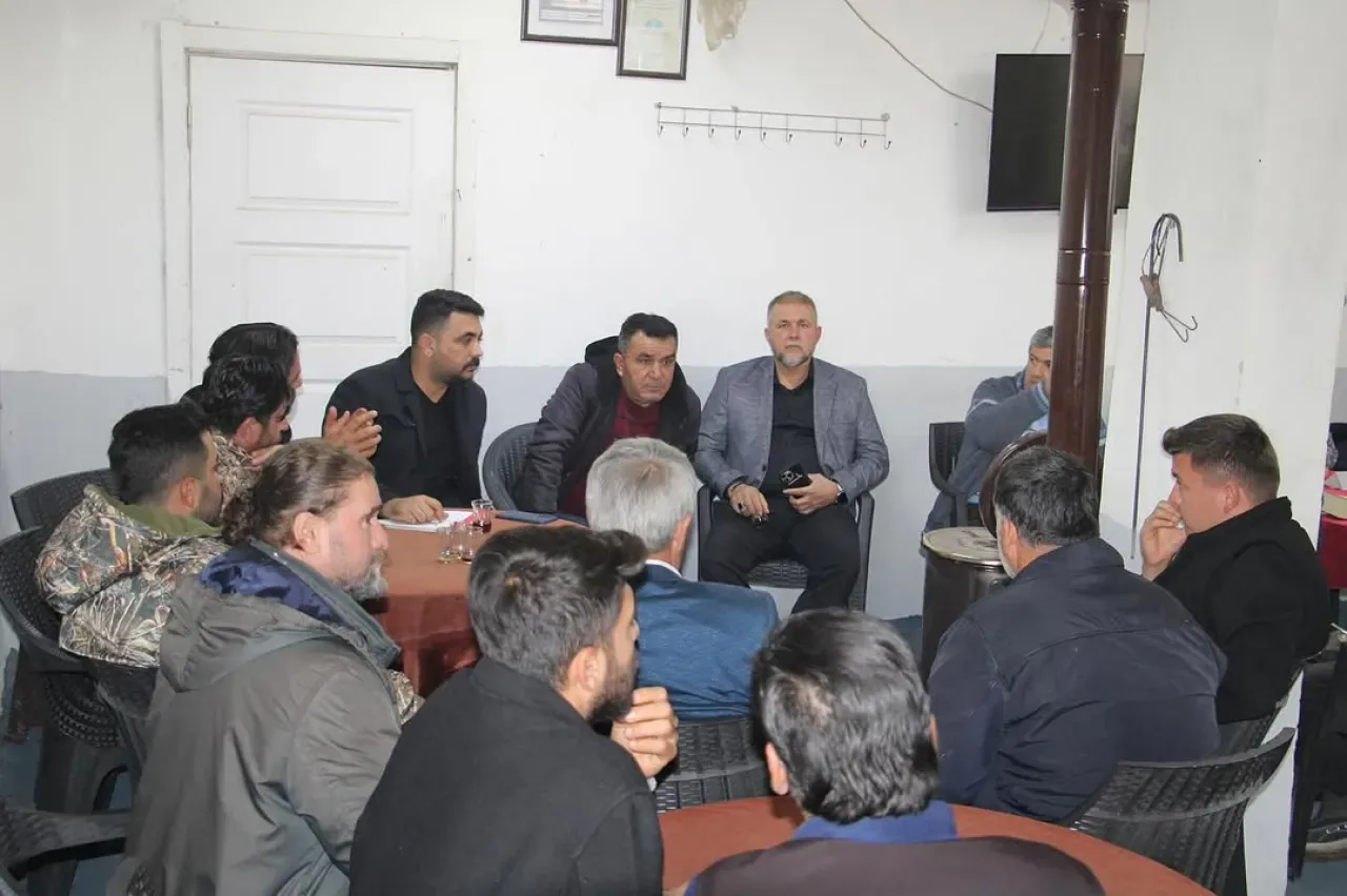 MHP Antalya'dan Korkuteli'nde "Hayırlı Günler Komşum" Ziyaretleri MHP Antalya'dan Korkuteli'nde "Hayırlı Günler Komşum" Ziyaretleri