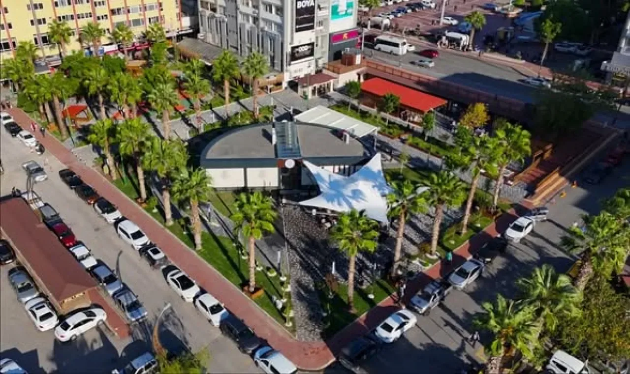 Aliağa Belediyesi'nin Yeni Sosyal Tesisi ALBEST Meydan Kafe'ye Yoğun İlgi Aliağa Belediyesi'nin Yeni Sosyal Tesisi ALBEST Meydan Kafe'ye Yoğun İlgi