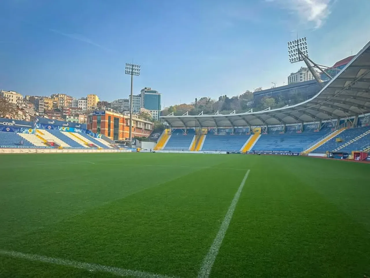 Göztepe, Süper Lig'de Kasımpaşa deplasmanına çıkıyor Göztepe, Süper Lig'de Kasımpaşa deplasmanına çıkıyor