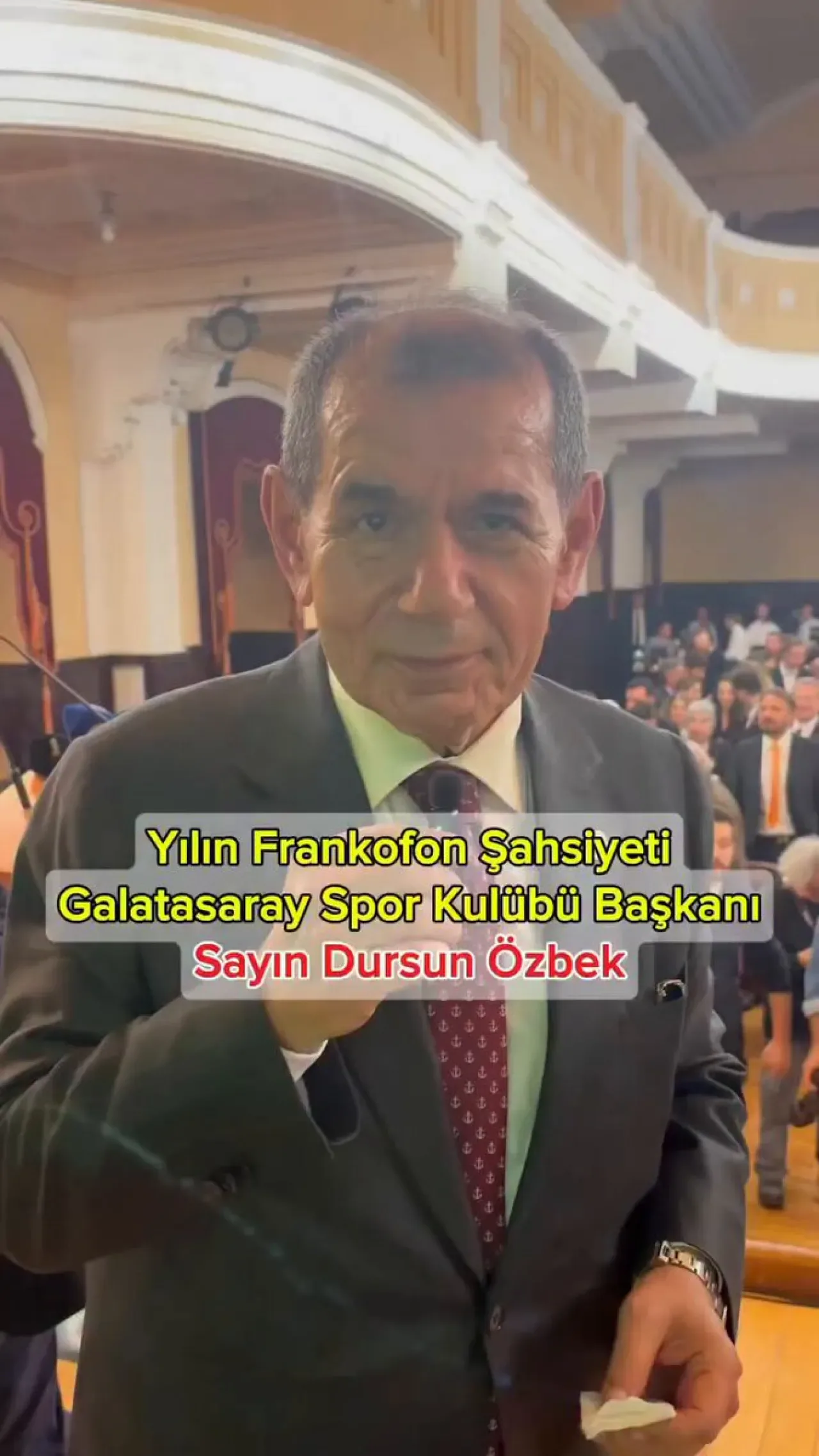 Dursun Özbek, Yılın Frankofon Kişiliği Ödülünü Aldı Dursun Özbek, Yılın Frankofon Kişiliği Ödülünü Aldı