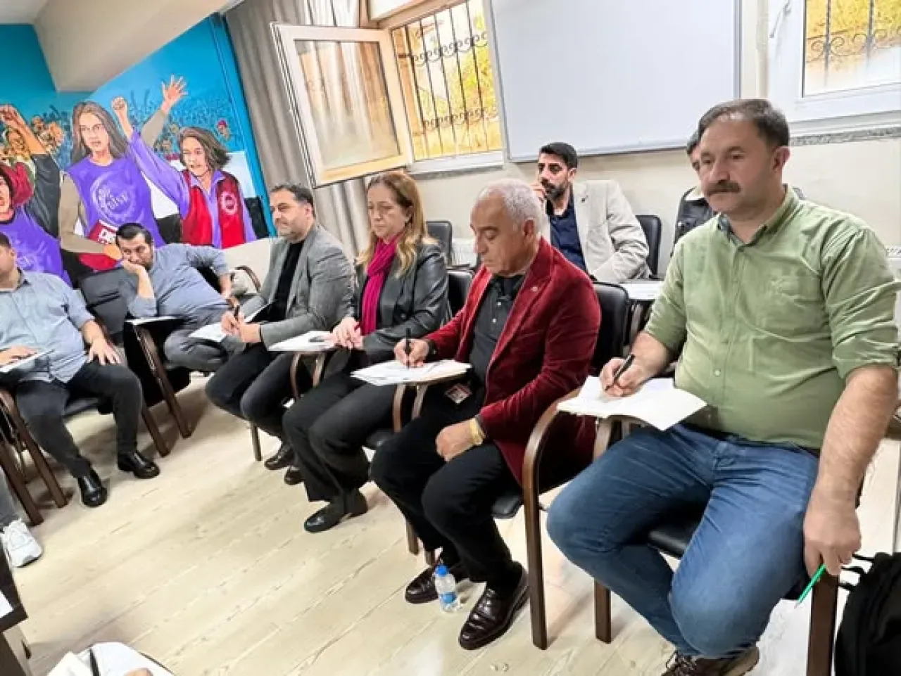 DİSK İstanbul'da Sağlık ve Sosyal Hizmet İşçileri İçin Hak Mücadelesini Değerlendirdi DİSK İstanbul'da Sağlık ve Sosyal Hizmet İşçileri İçin Hak Mücadelesini Değerlendirdi