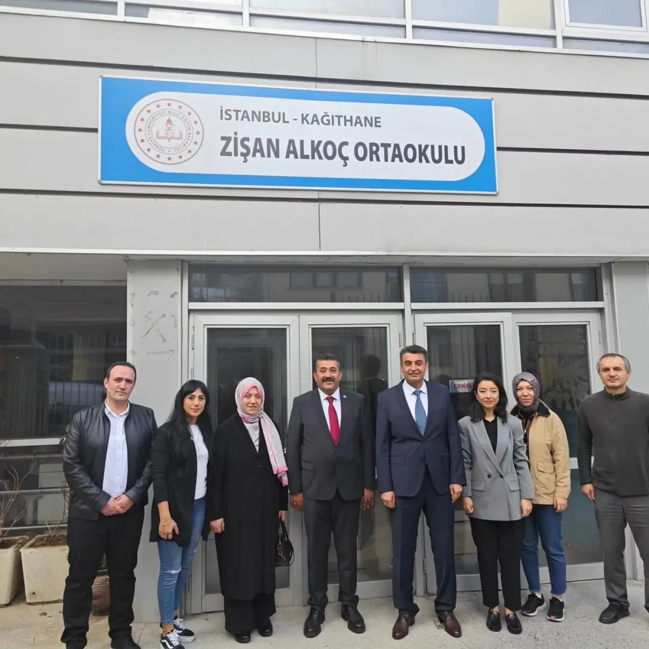 Kağıthane'de Okul Ziyaretleri: Eğitimde Verimlilik ve Başarı Masaya Yatırıldı Kağıthane'de Okul Ziyaretleri: Eğitimde Verimlilik ve Başarı Masaya Yatırıldı