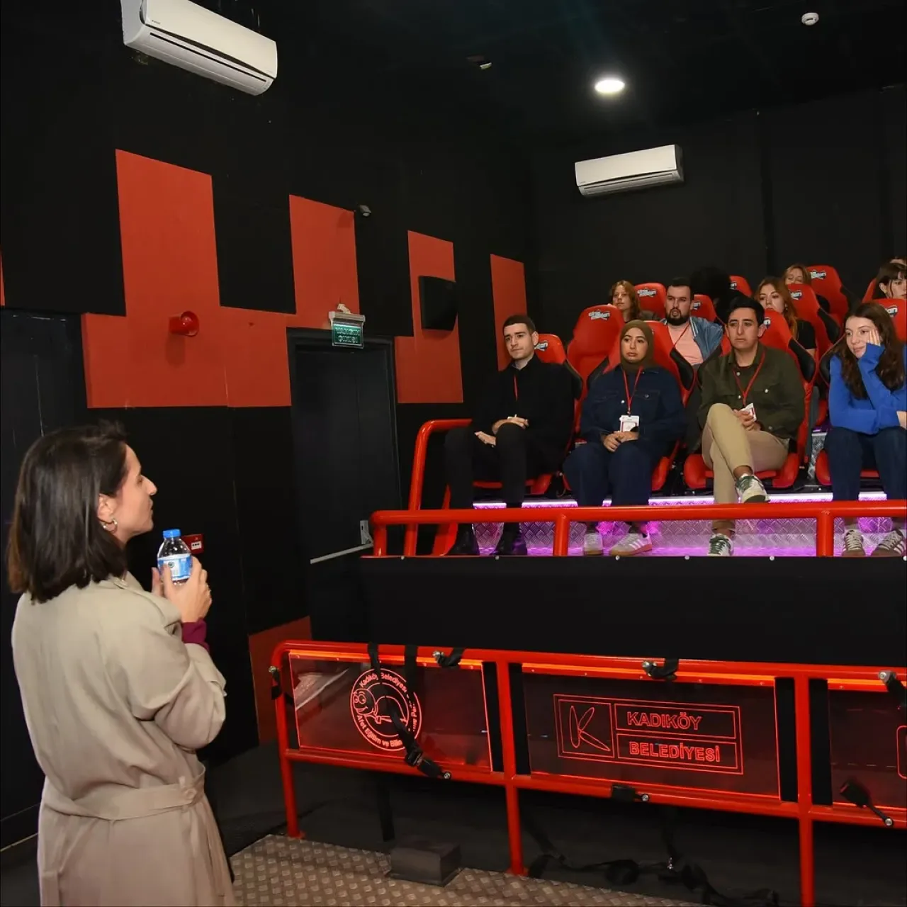 Kadıköy Belediyesi, Galatasaray Üniversiteli Erasmus Öğrencilerine Afet Eğitimi Verdi Kadıköy Belediyesi, Galatasaray Üniversiteli Erasmus Öğrencilerine Afet Eğitimi Verdi