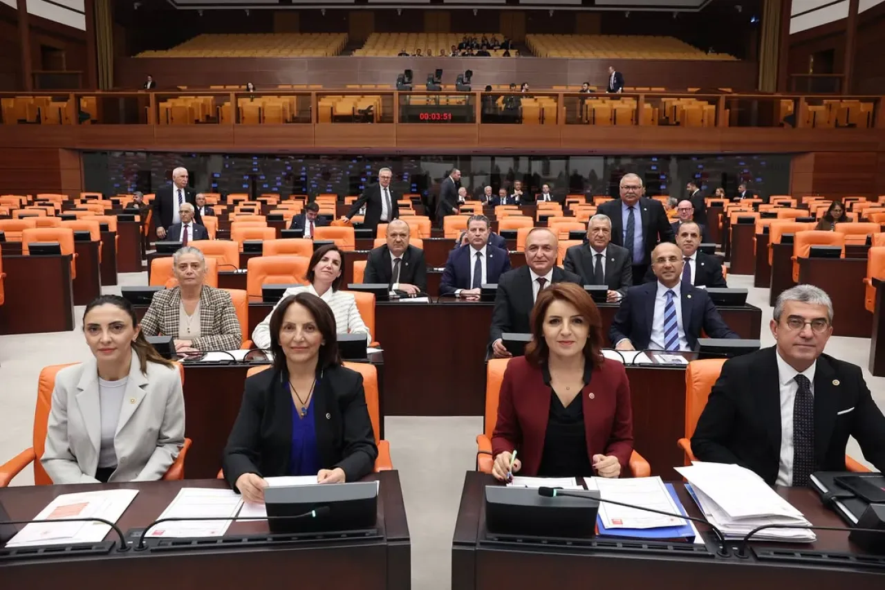 Covid Yasası'ndaki Adaletsizlik Meclis Gündeminde: Melih Meriç'ten Çağrı Covid Yasası'ndaki Adaletsizlik Meclis Gündeminde: Melih Meriç'ten Çağrı