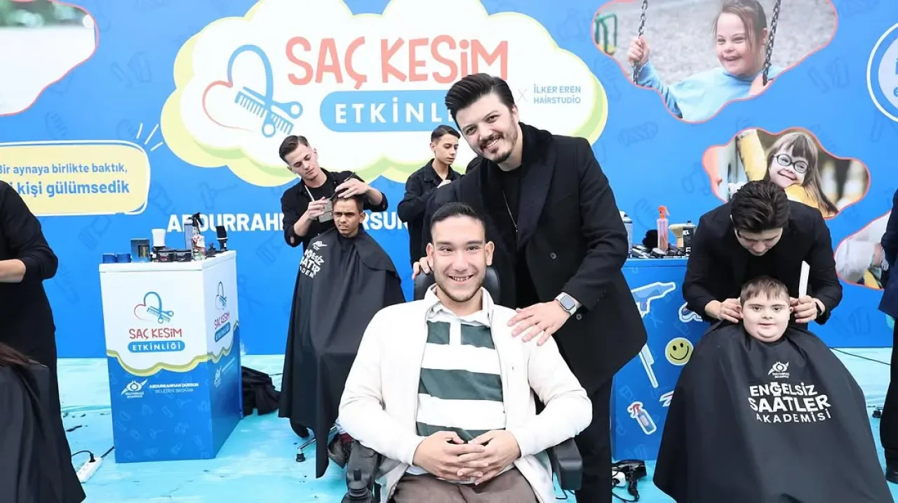 Sultangazi'de Özel Gereksinimli Bireyler İçin Anlamlı Saç Kesim Etkinliği Sultangazi'de Özel Gereksinimli Bireyler İçin Anlamlı Saç Kesim Etkinliği