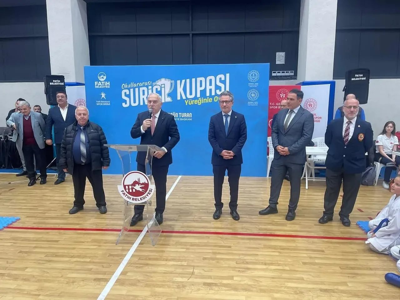 Fatih'te Okul Sporları Suriçi Karate Açılış Programı Gerçekleşti Fatih'te Okul Sporları Suriçi Karate Açılış Programı Gerçekleşti