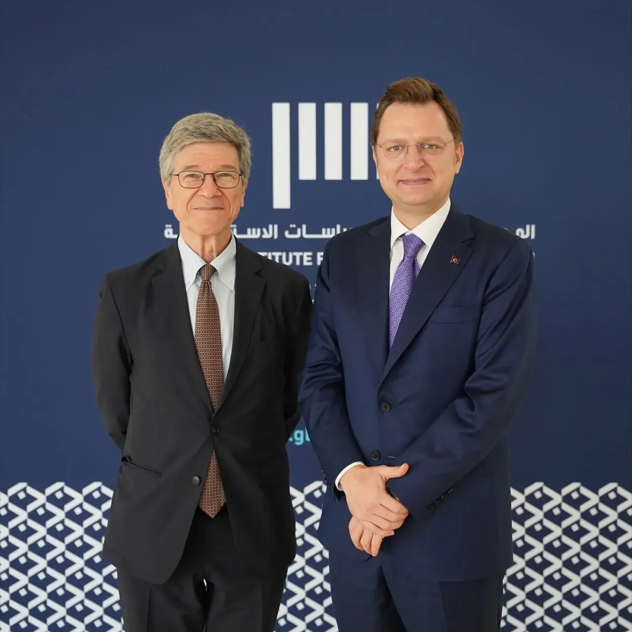 Doha'da Yapay Zekâ ve Bilişsel Eşitsizlik Gündemi: İnsanlığın Geleceği Tartışıldı Doha'da Yapay Zekâ ve Bilişsel Eşitsizlik Gündemi: İnsanlığın Geleceği Tartışıldı