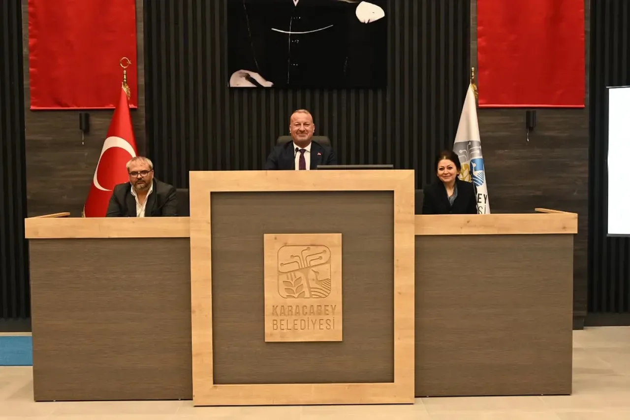 Bursa Karacabey'de Meclis Toplantısı Gerçekleştirildi, Personel Ödüllendirildi Bursa Karacabey'de Meclis Toplantısı Gerçekleştirildi, Personel Ödüllendirildi