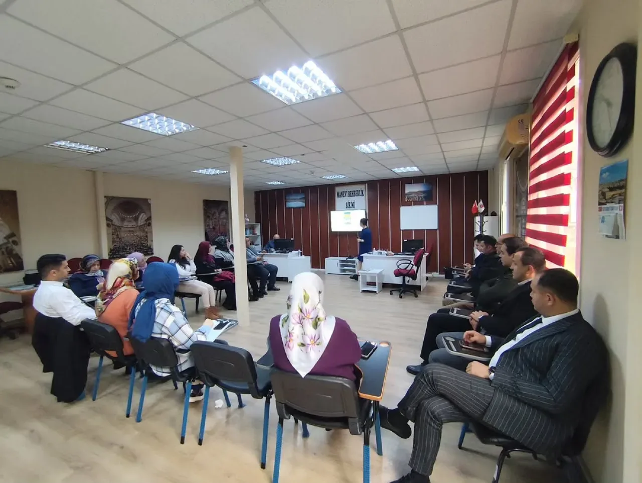 Bursa'da Denetimli Serbestlik Personeline Aile Eğitimi Başladı Bursa'da Denetimli Serbestlik Personeline Aile Eğitimi Başladı
