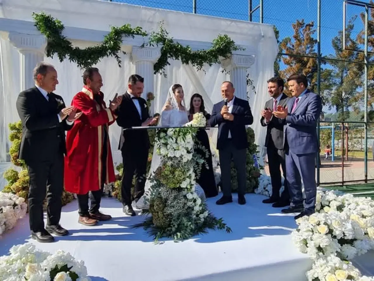 Antalya Milletvekili Mustafa Köse, Alanya'da Nikah Şahitliği Yaptı Antalya Milletvekili Mustafa Köse, Alanya'da Nikah Şahitliği Yaptı