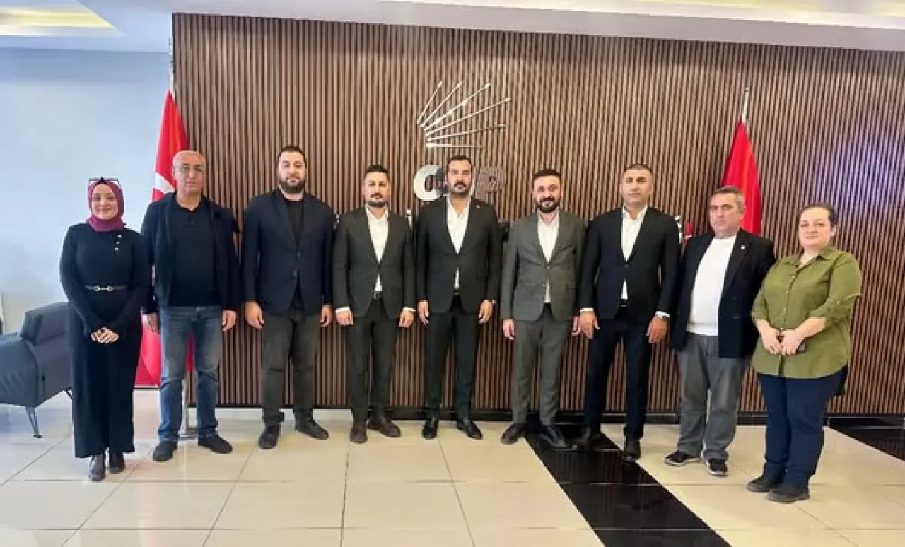 CHP Ankara İl Başkan Yardımcıları Altındağ'da Ziyaret Gerçekleştirdi CHP Ankara İl Başkan Yardımcıları Altındağ'da Ziyaret Gerçekleştirdi