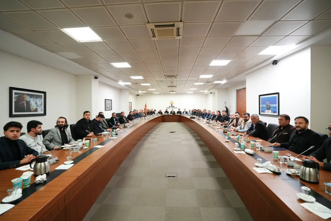 AK Parti İstanbul Tanıtım ve Medya Birimleri Koordinasyon Toplantısı Düzenledi AK Parti İstanbul Tanıtım ve Medya Birimleri Koordinasyon Toplantısı Düzenledi