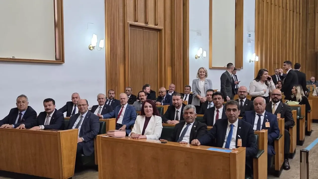 İYİ Parti Antalya Heyeti, Müsavat Dervişoğlu'nun Grup Toplantısına Katıldı İYİ Parti Antalya Heyeti, Müsavat Dervişoğlu'nun Grup Toplantısına Katıldı