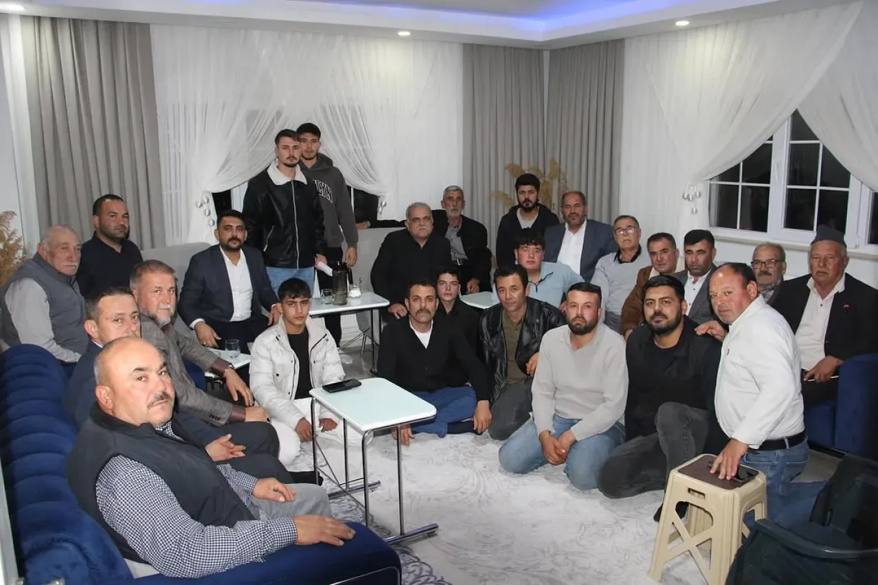 MHP Antalya, Korkuteli'de "Hayırlı Günler Komşum" Ziyaretlerini Gerçekleştirdi MHP Antalya, Korkuteli'de "Hayırlı Günler Komşum" Ziyaretlerini Gerçekleştirdi