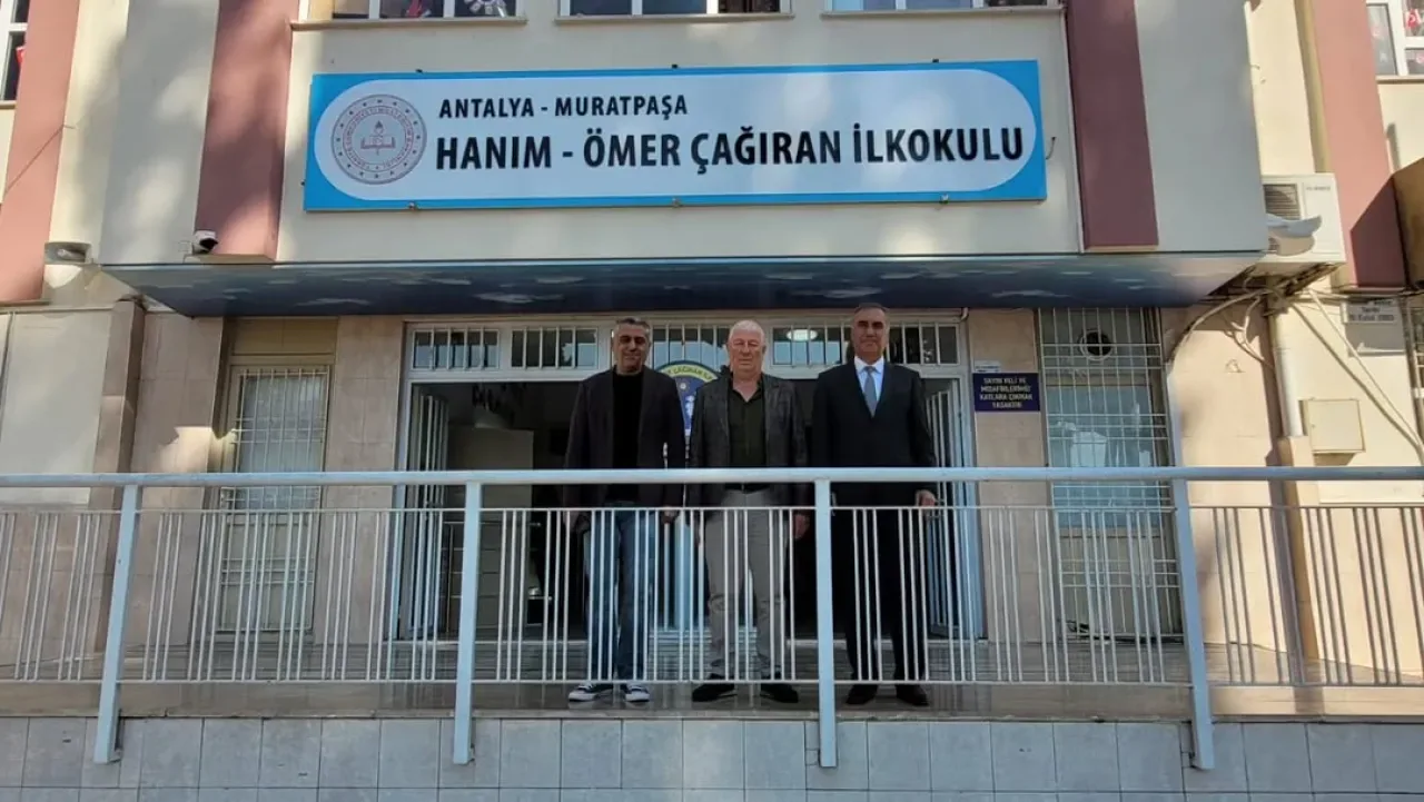 Muratpaşa İlçe Milli Eğitim Müdürü Ömer Çağıran İlkokulu'nda İncelemelerde Bulundu Muratpaşa İlçe Milli Eğitim Müdürü Ömer Çağıran İlkokulu'nda İncelemelerde Bulundu