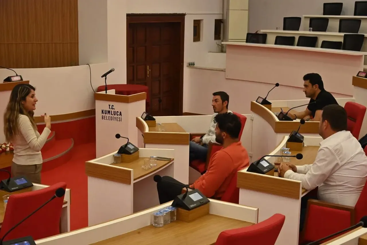 Kumluca Belediyesi Mezbahane Personeline Gıda Güvenliği Eğitimi Kumluca Belediyesi Mezbahane Personeline Gıda Güvenliği Eğitimi